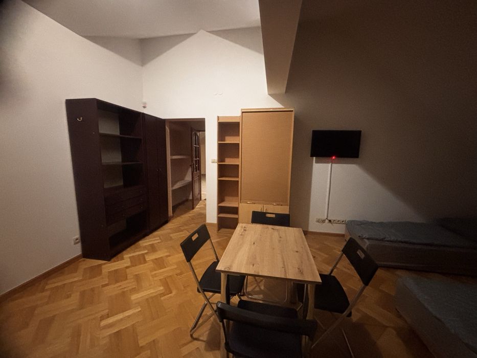 Kwatery hostel noclegi pokoje pracownicze legionowo