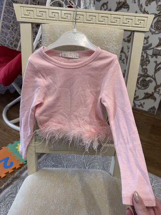 Кофтинка з пірям, лонгслів на 3 рочки