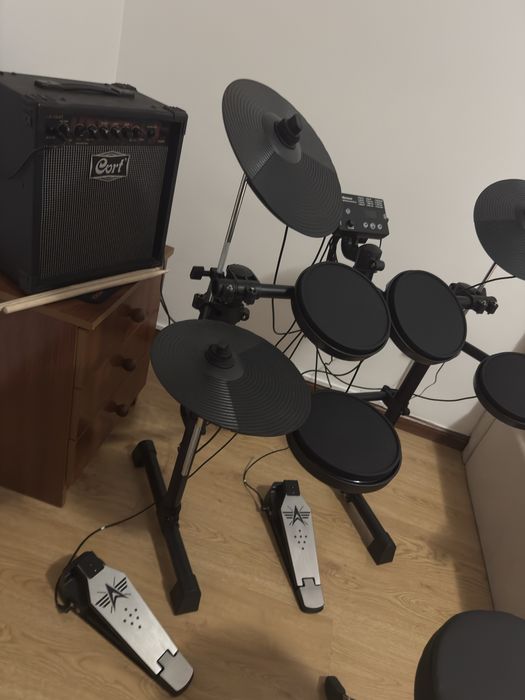 Bateria eletrónica nova