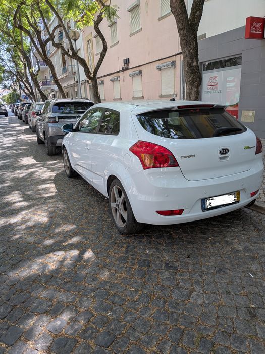 Kia pro_cee'd 1.6 CRDi | Bom Estado