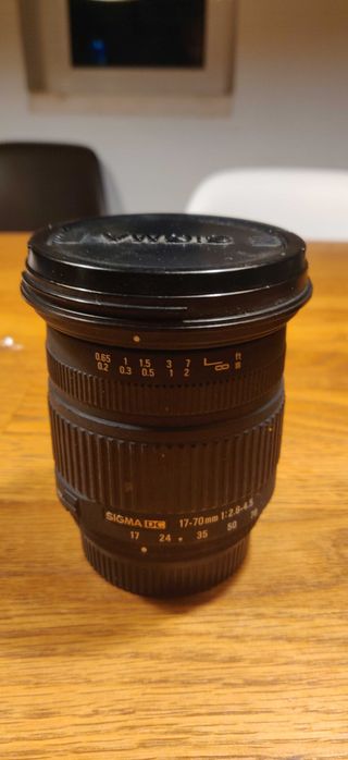 Objectivas Sigma DC 17-70 mm e Nikkor ED 80-200 mm, 1:2.8 D