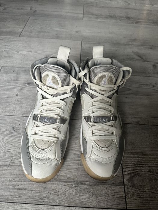 Air Jordan Jumpman Two Trey White Grey Beige
