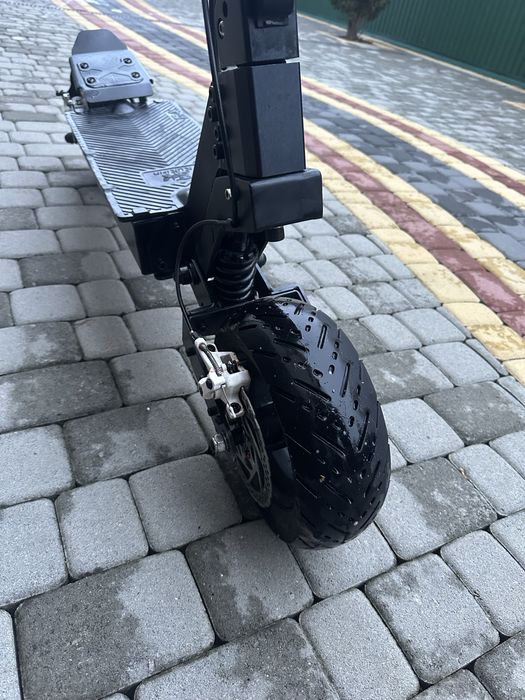 Електросамокат Kukirin G4