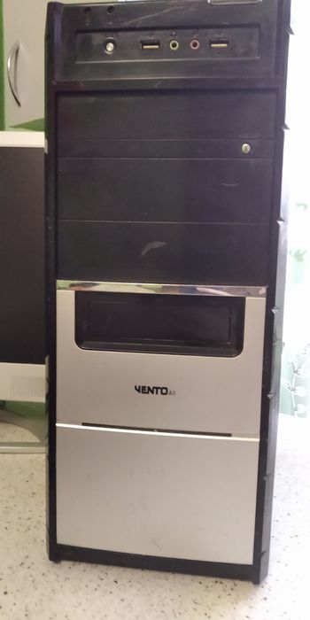 Комп'ютер (системний блок + монітор)