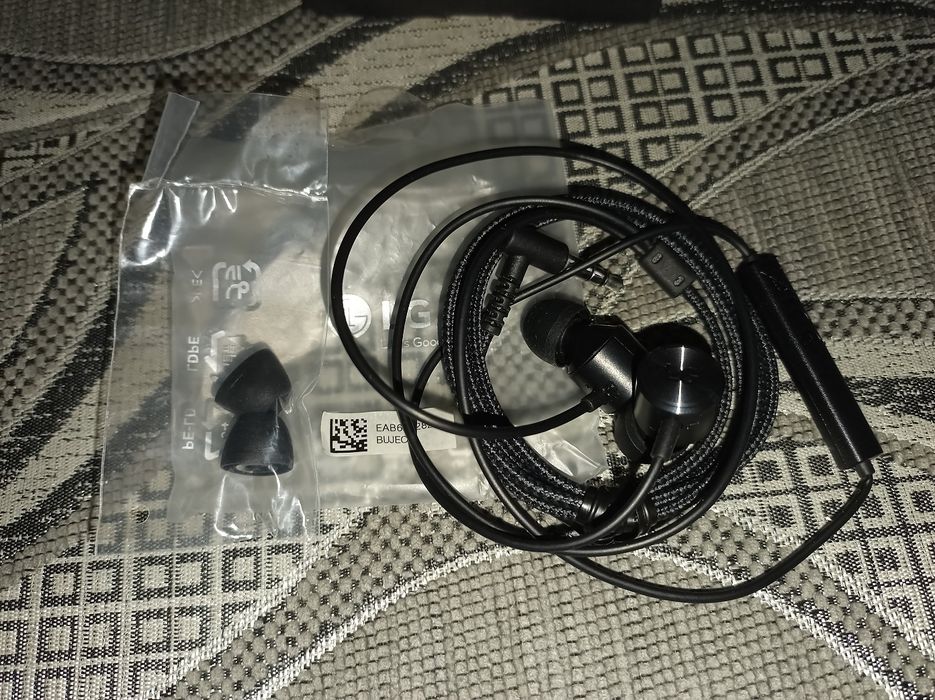 Гарнітура/Навушники LG QuadBeat 3