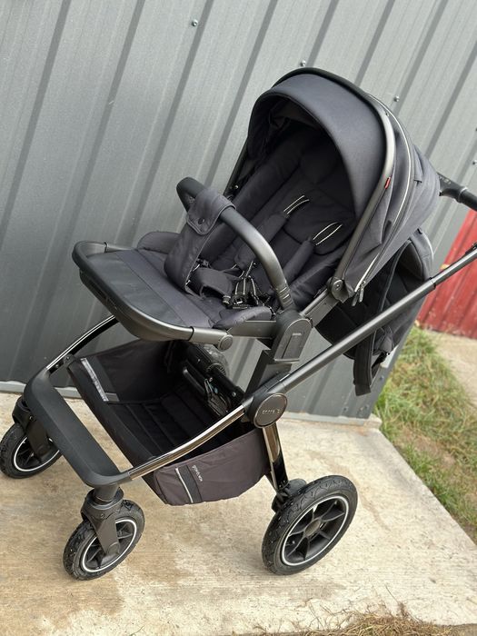 Продам дитячу коляску Carrello Ultimo