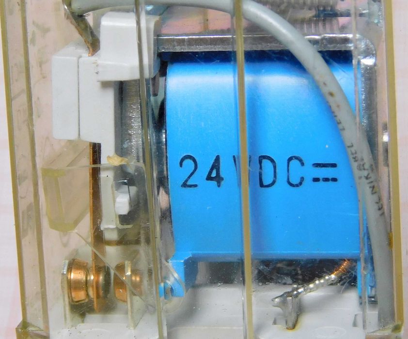 Przekaźnik 24V DC 10A R15 60,13 FINDER z podstawką [0RK]1