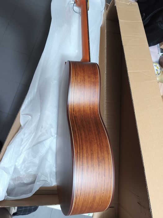 Viola de fado nova