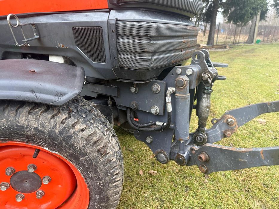 Kubota STV  4x4  traktor ciagnik komunalny  jak deere