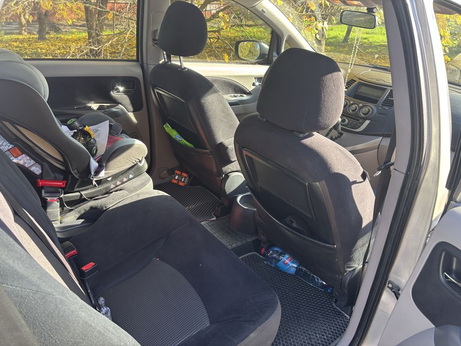 Mitsubishi Grandis