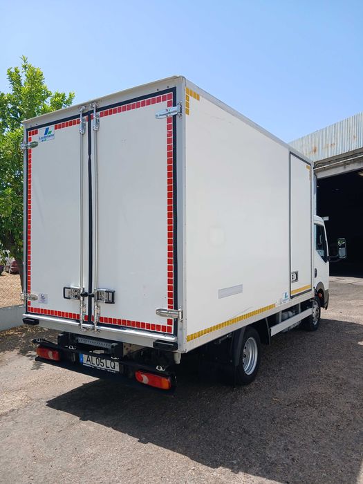 NISSAN NT 400 Frigorífica