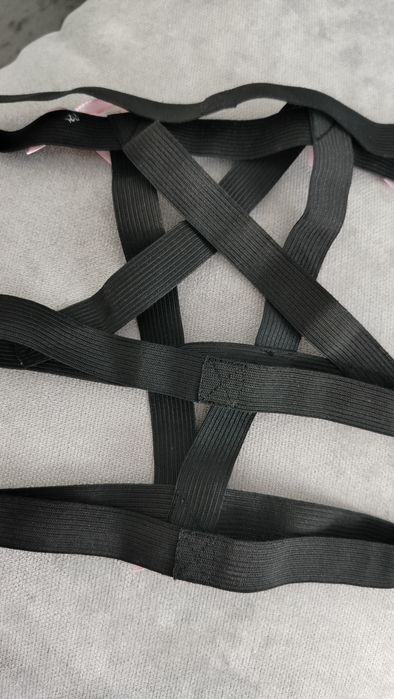 Harness uprząż pentagram kawaii pastel nu goth alternative czarny róż
