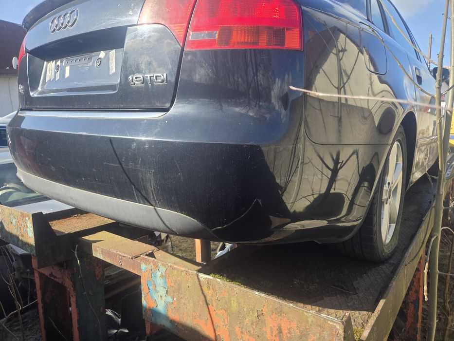 Zderzak tył Audi A4 b7  sedan