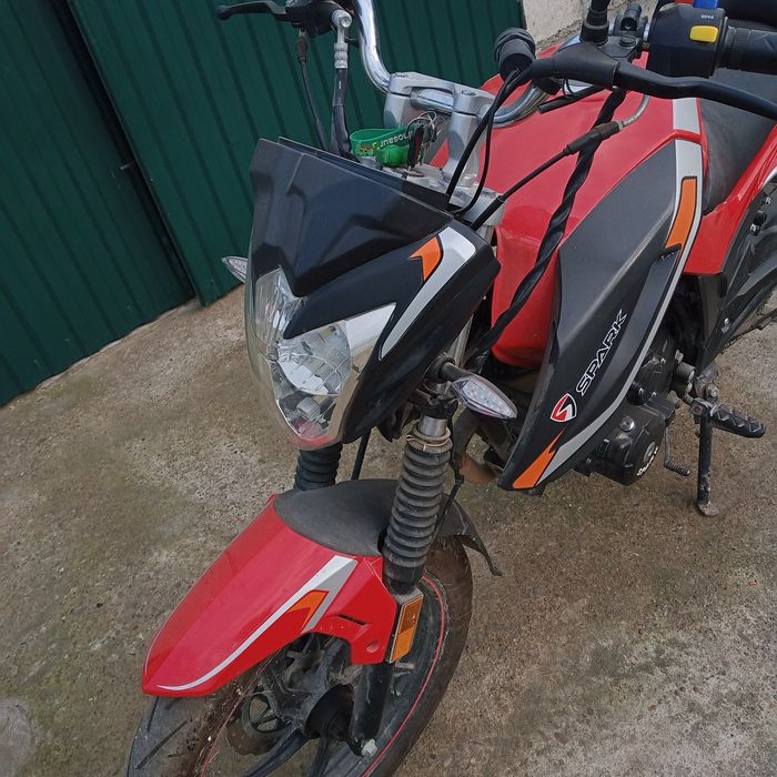 Мотоцикли spark RP 200 r30