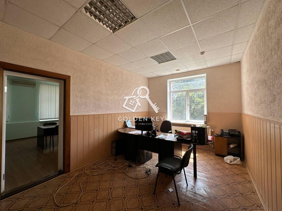 Оренда адміністративної будівлі (офіс) у Кривому Розі