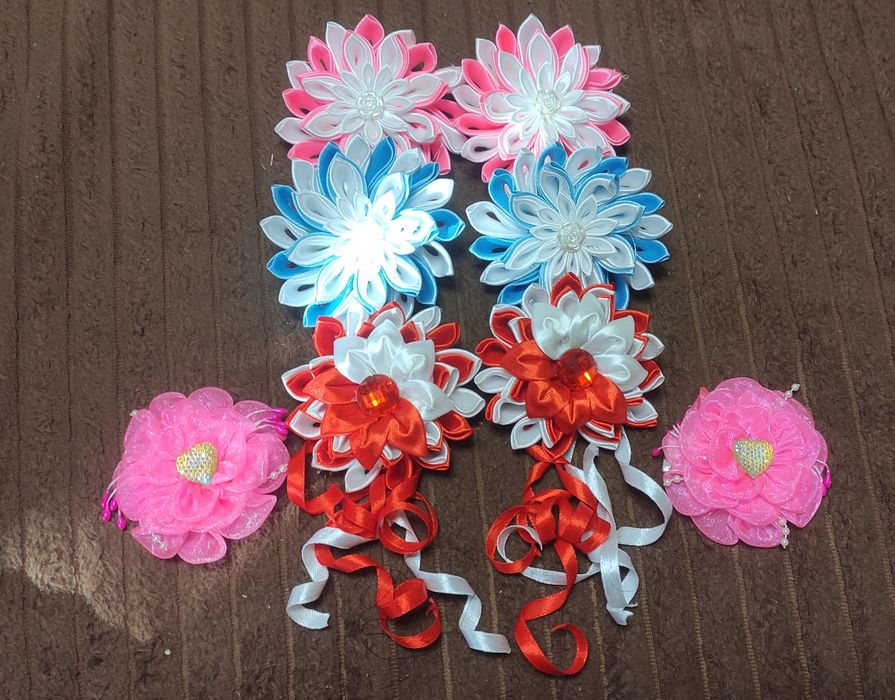 Прикраси для волосся бантики резинки для дівчаток