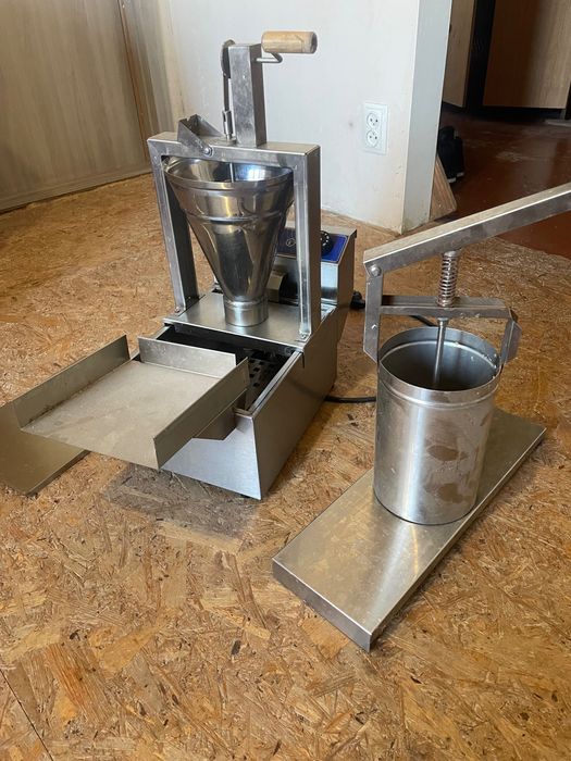 апарат для приготування пончиків 8000 грн