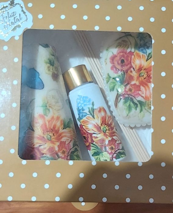 Sabonetes e velas e ambientador