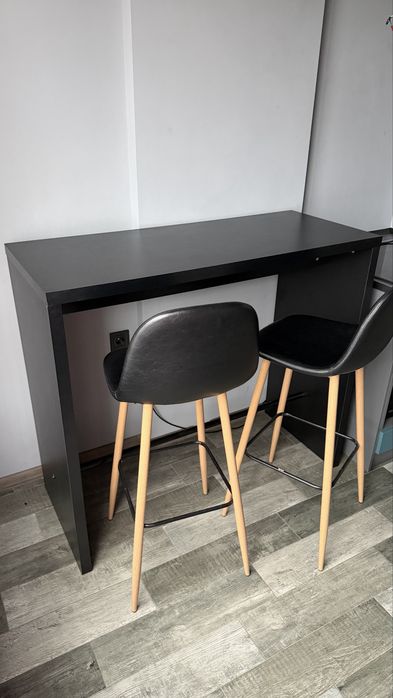 Барна стійка , стіл