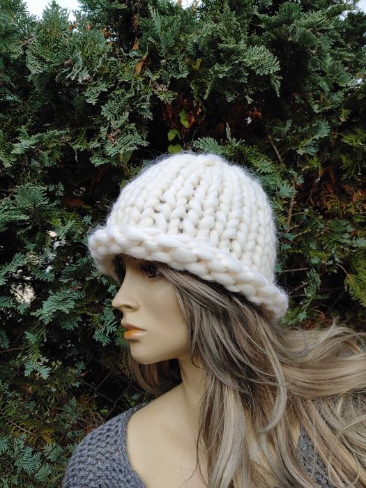 Olbrzymia czapka z wełny merynosa kapelusz handmade