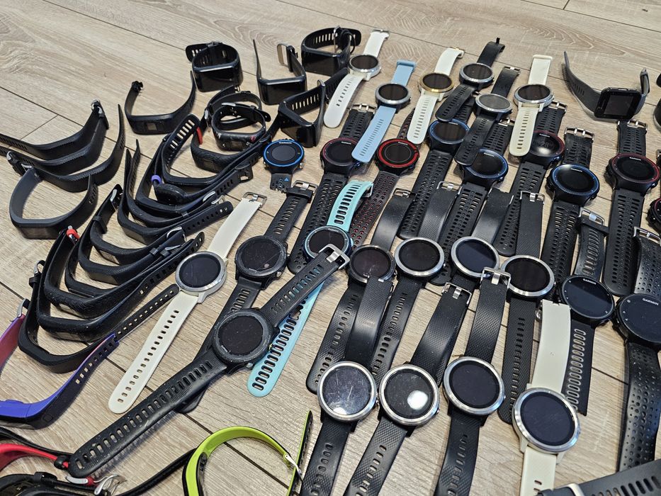 Лот Garmin vivoactive, vivosmart, vivofit, forerunner, fenix - 117 шт