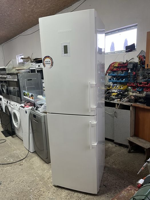 Холодильник Libhnerr 2 метровий