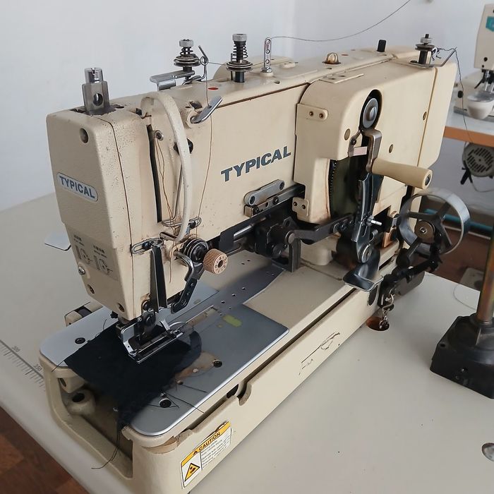 Петельна швейна машина Typical GT670-01
