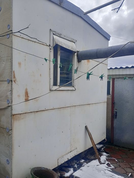 Вагончик під времянку,торгівельну точку, розміром 2..7м на 6,7 м