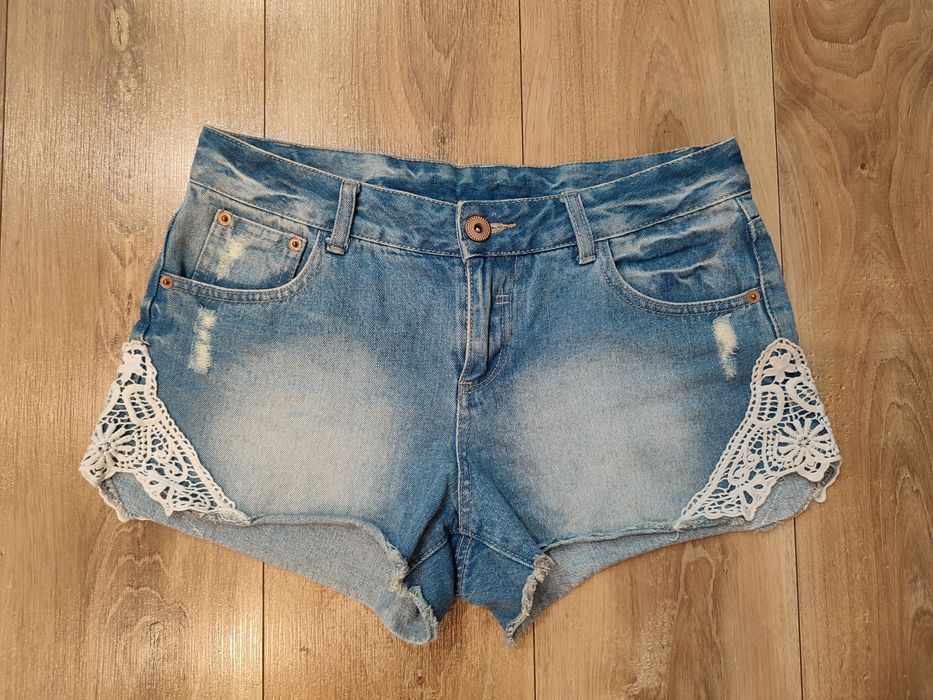 Dwie pary jeansowych spodenek rozmiar L 40