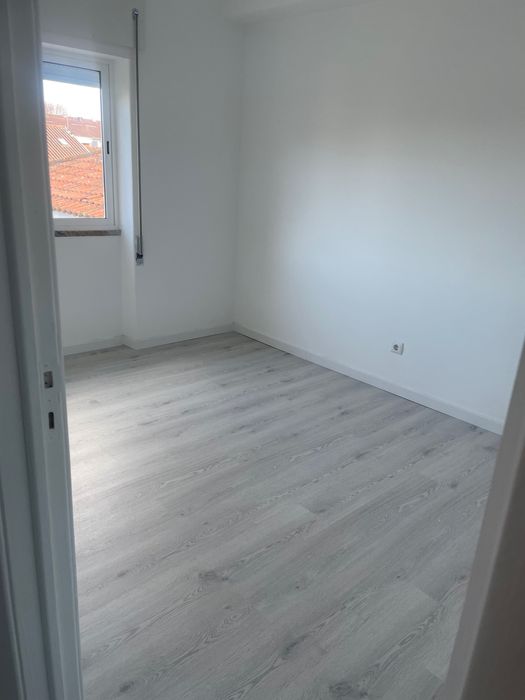 Apartamento T3 por arrendar sem contrato