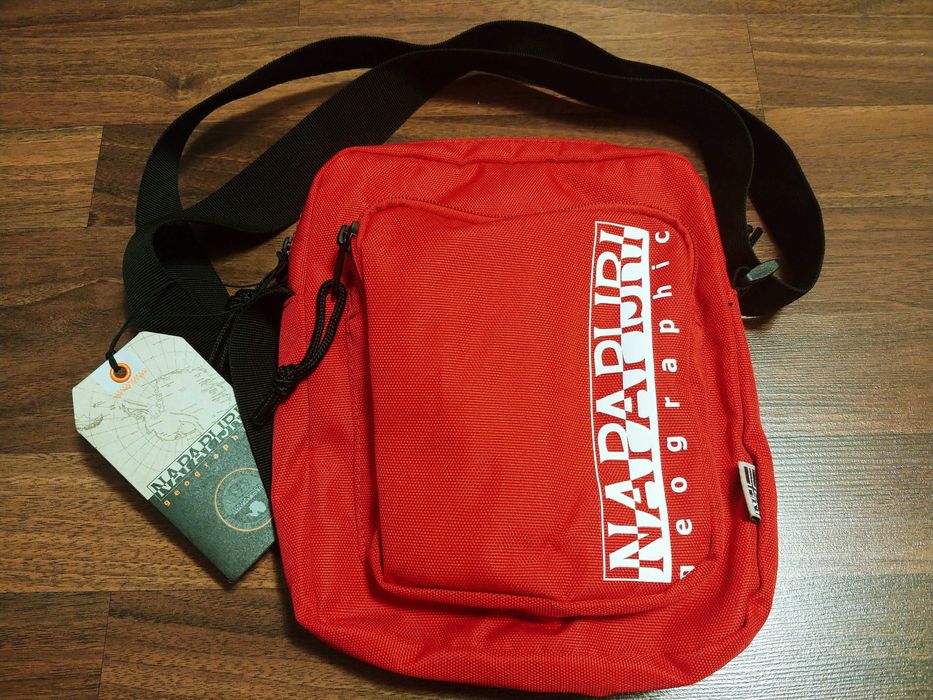 Плечевая сумка NAPAPIJRI Cross Point Bag Happy Cross. Новая. Оригинал.