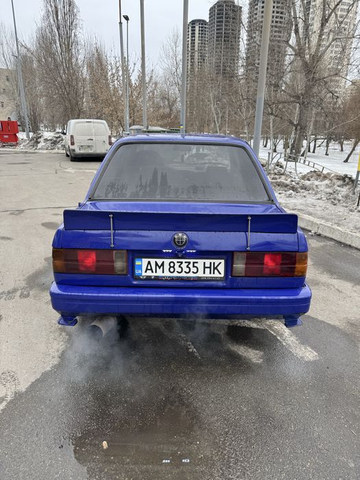 Продам дріфт корч BMW E30 m50b25 на документах!