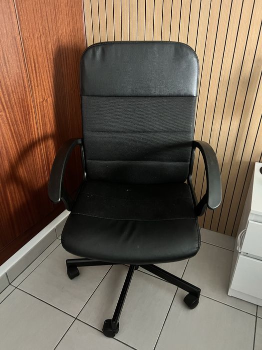 Cedeira de secretária