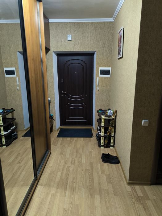Здається кімната не подалік Академ містечка.