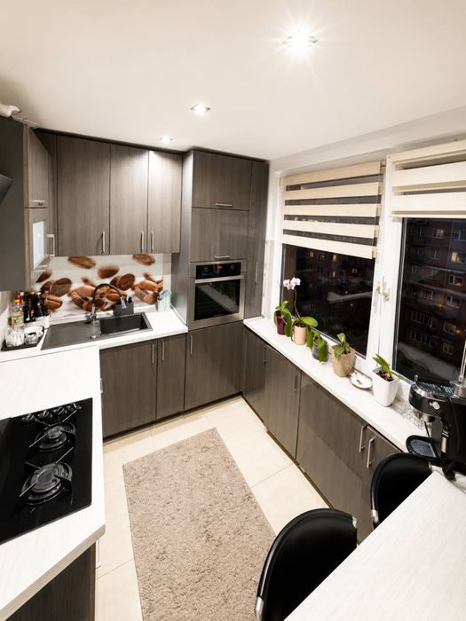 Mieszkanie 72 m², 4 pokoje z balkonem i dużą podwójną piwnicą – Gliwice Łabędy