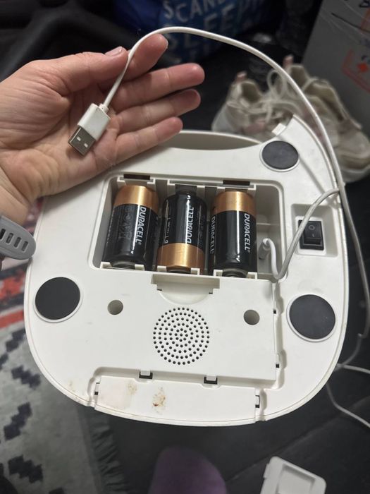 Смарт автоматична годівничка для котів та невеликих собак