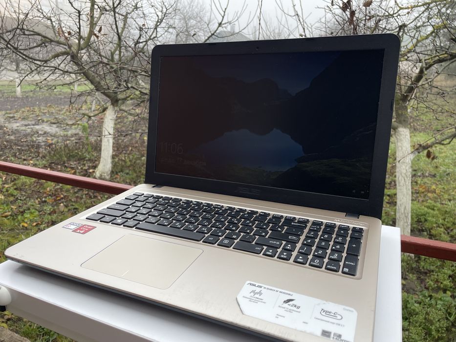 Ноутбук asus x540y