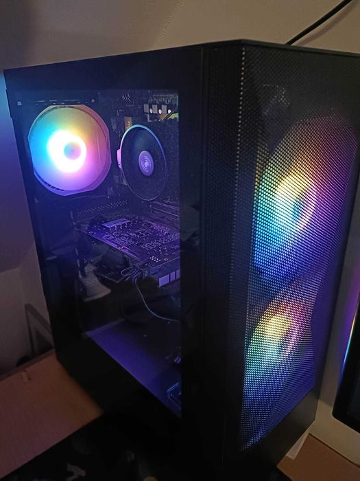 Komputer gamingowy - Ryzen 5 GTX 1660 Super 1 TB SSD M.2 16 GB