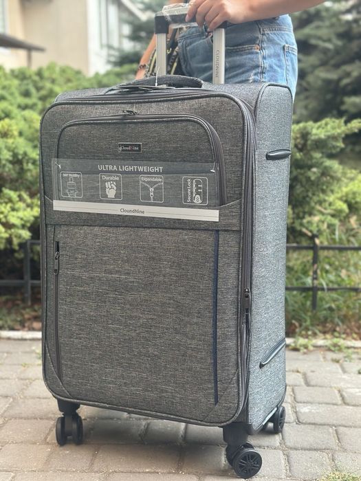 Чемодан размер Л 1799 s 799, XL 2699  грн акция и все размеры!