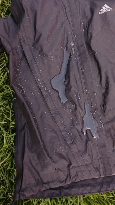 Вітровка adidas Gore-Tex.