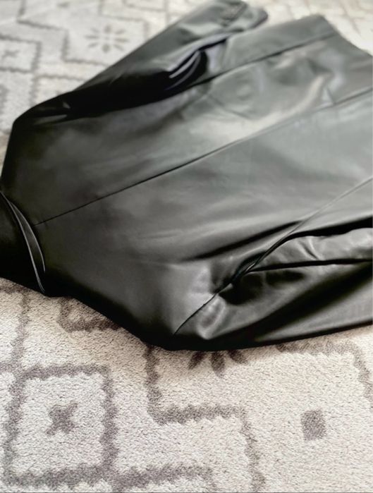 Marynarka ze skory ekologicznej Stradivarius (nowa z metką)