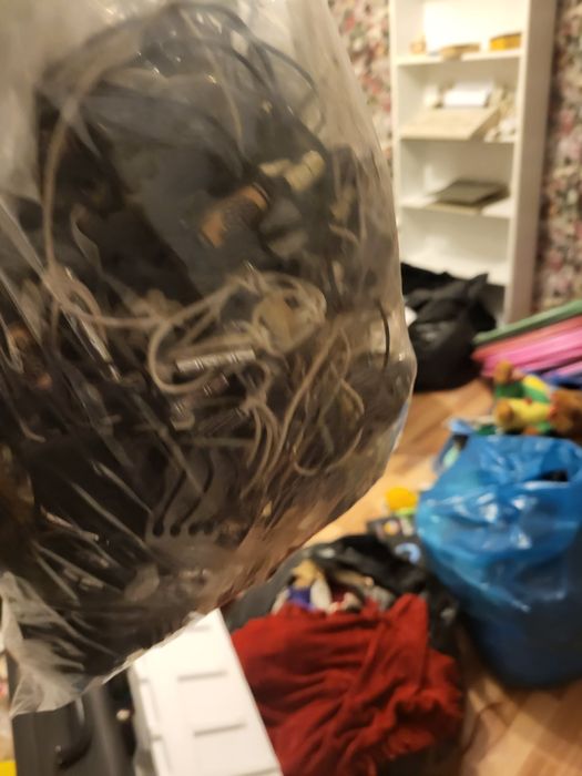 Worek biżuteri różna okolo 2kg