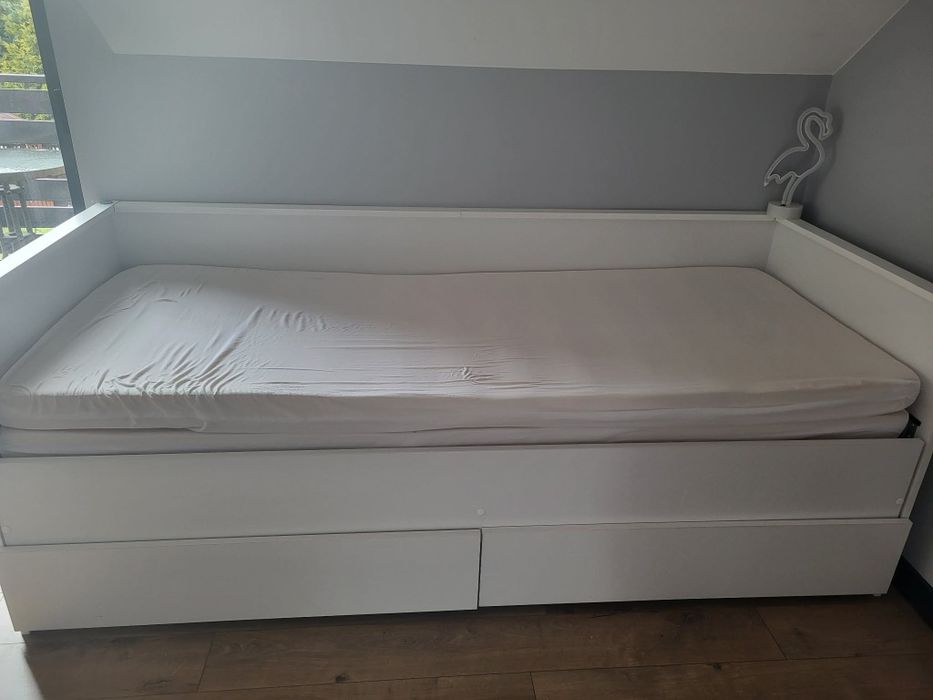 Łóżko młodzieżowe rozsuwane białe
