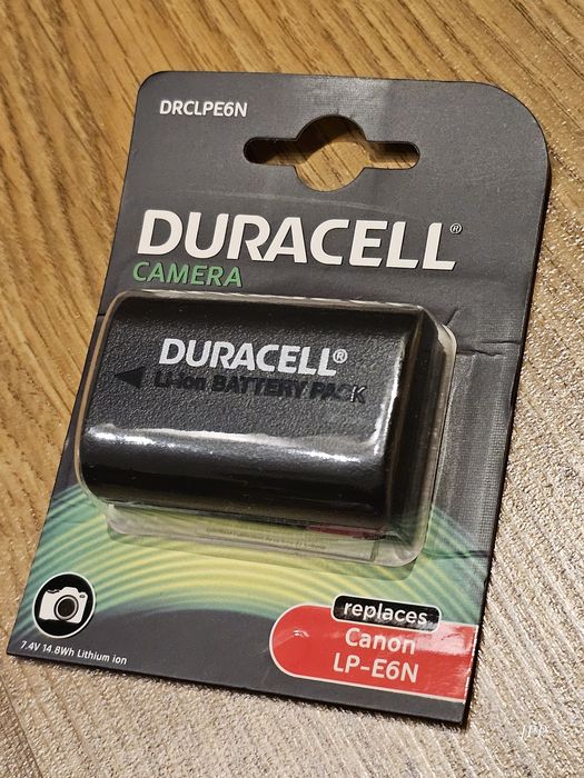 Vários acessórios e baterias para Canon