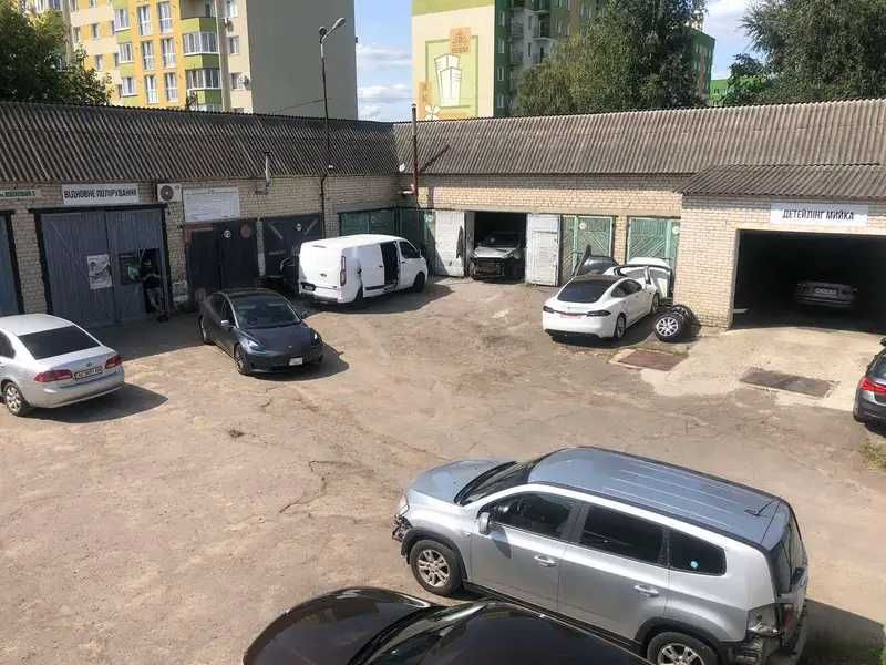 Будинок гаражів. м. Луцьк, вулиця Підгаєцька, будинок 3. - More