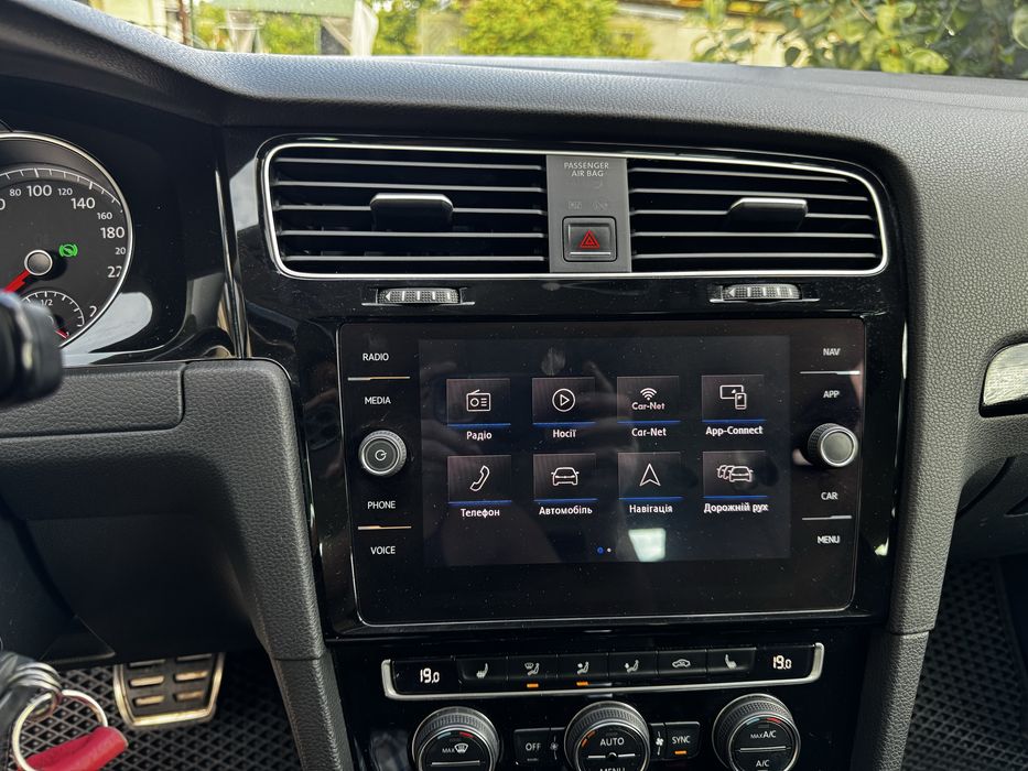 Volkswagen golf 2017