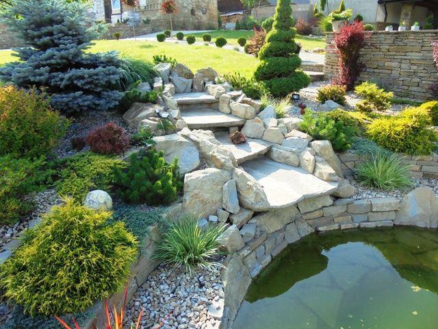 Kamień naturalny piaskowiec na oczka wodne i kaskady