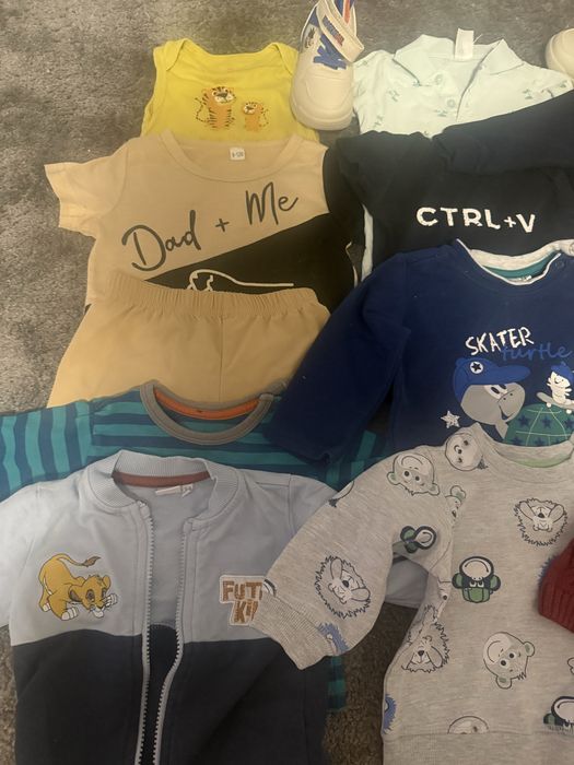 Zestaw ubranek dziecięcych MIX 13 szt plus buty