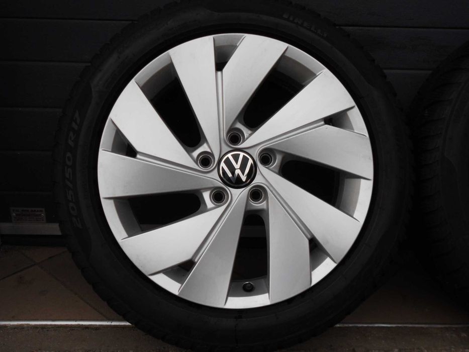 ! Koła zimowe aluminiowe 17 5x112 Oryg Vw Golf VIII 5H0  SUPER STAN
