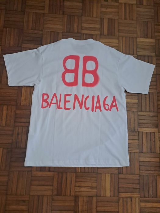 Tshirt, Interessado puxa DM